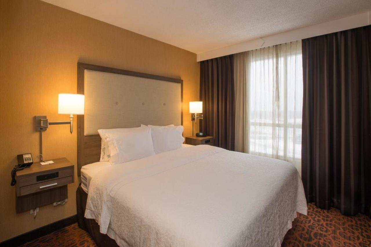 Country Inn & Suites By Radisson, Toronto Mississauga, On Exterior photo